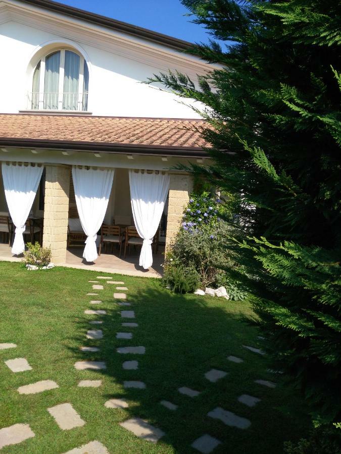 I Salici Villa Marina di Massa Exteriör bild